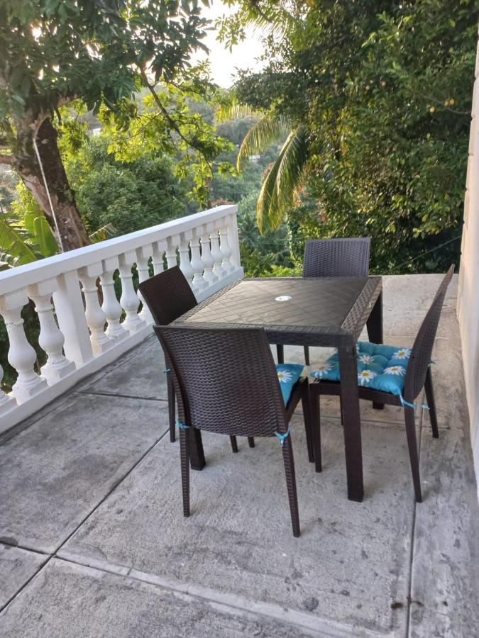 Red Hassell Manor Hotel Port Antonio Exterior photo